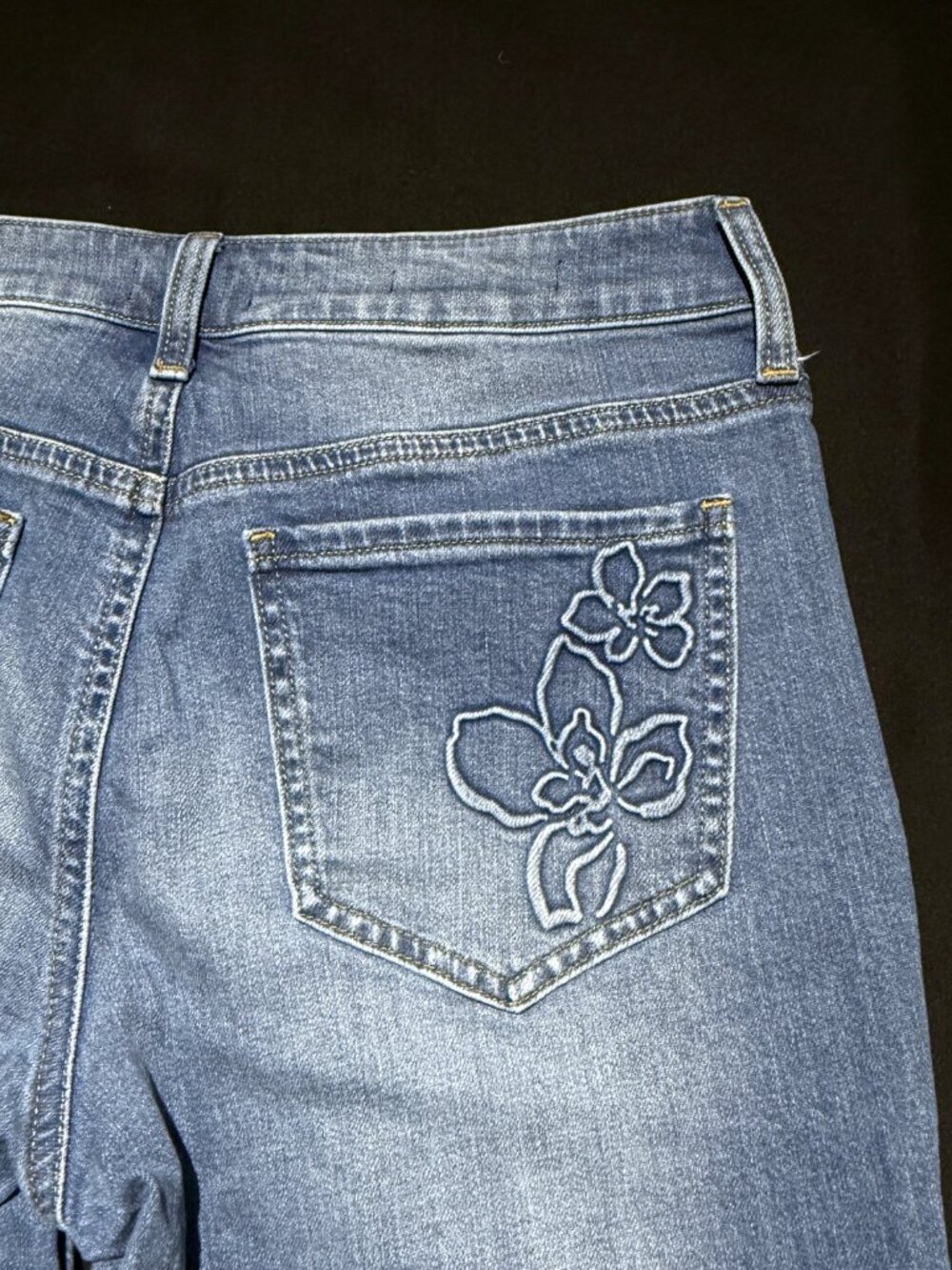 NYDJ Cropped "Marilyn Straight" Jeans 8P Blue Lift Tuck Stretch Embroidered